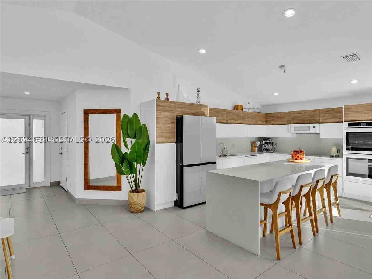 4807 Sw 34th Ave - Photo 5 of 26