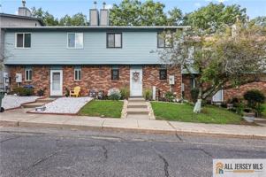 featured image of 3 Eagle Ct