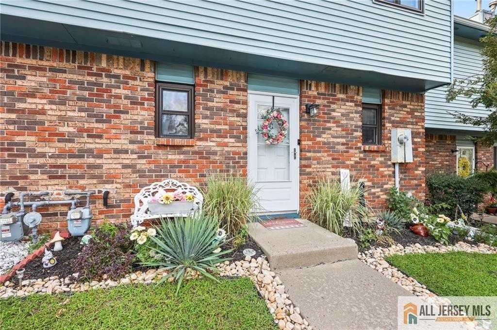 3 Eagle Ct - Photo 4 of 29