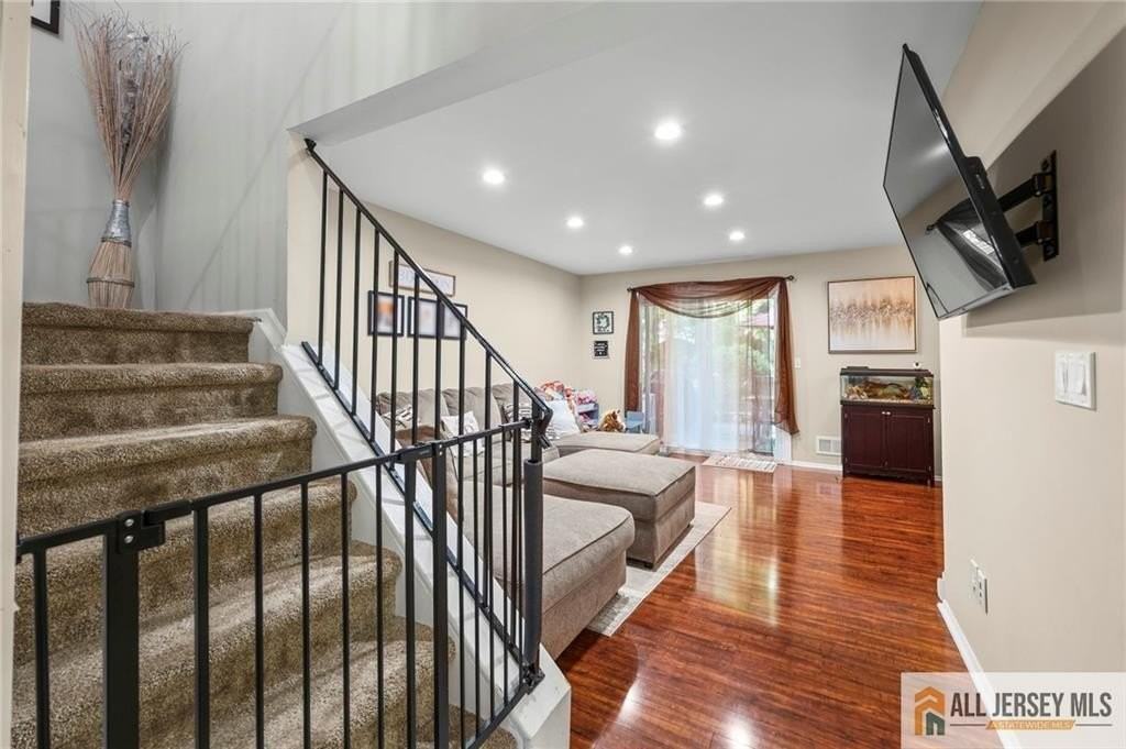 3 Eagle Ct - Photo 6 of 29