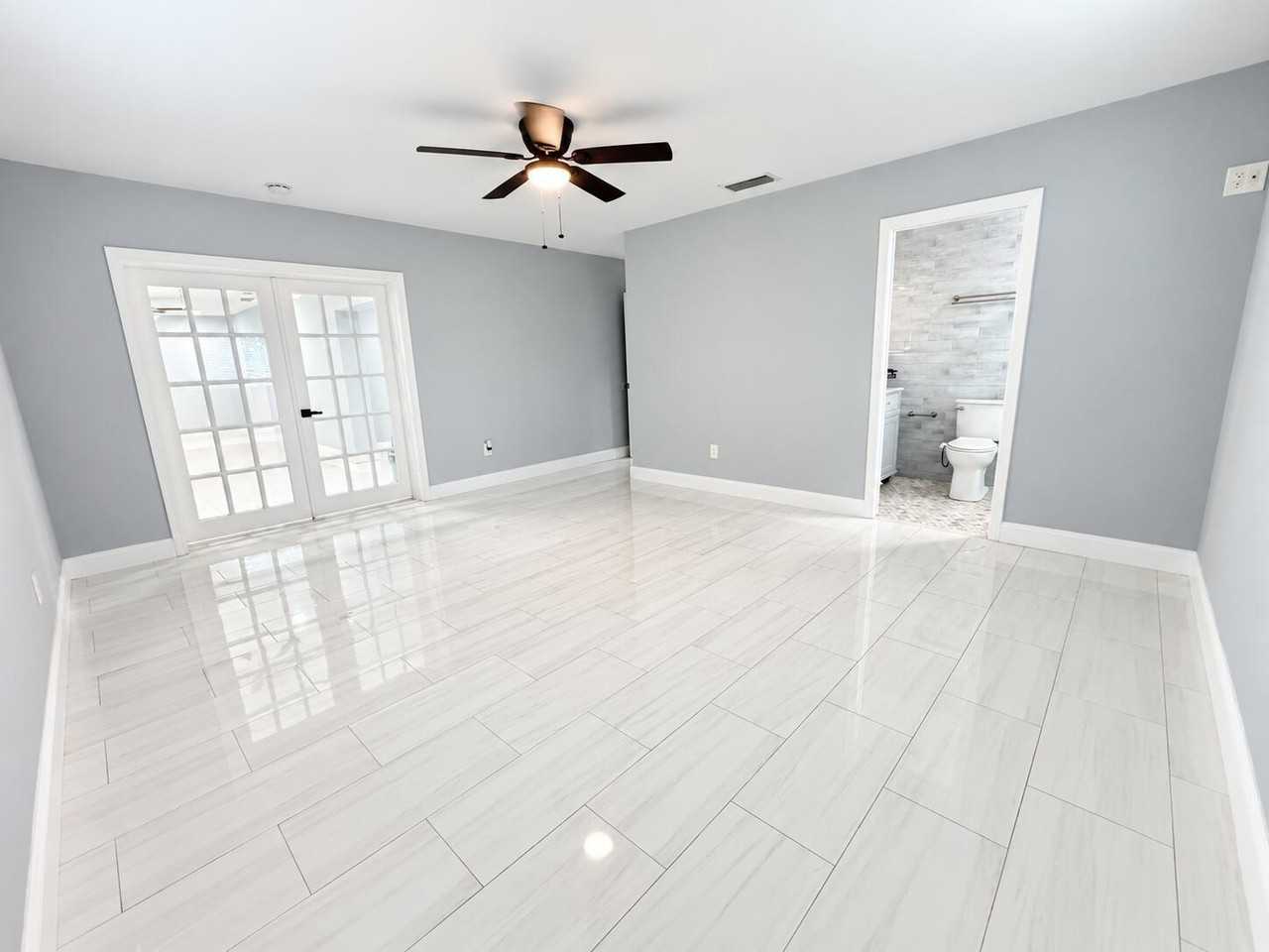 22199 Sw 59th Ave - Photo 7 of 8