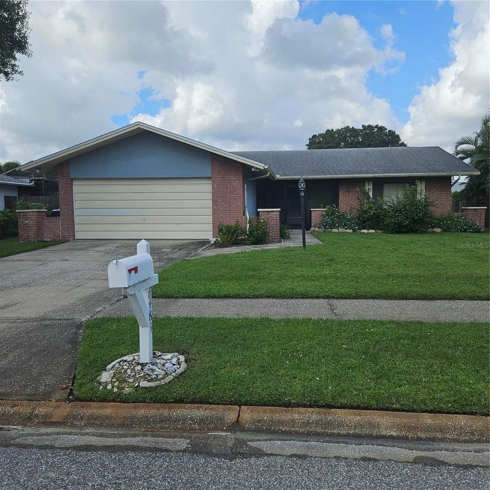 6483 Jarvis Rd - Photo 2 of 8