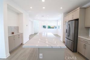 featured image of 681 S Lyon St