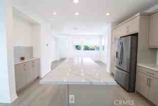 681 S Lyon St - Photo 1 of 1