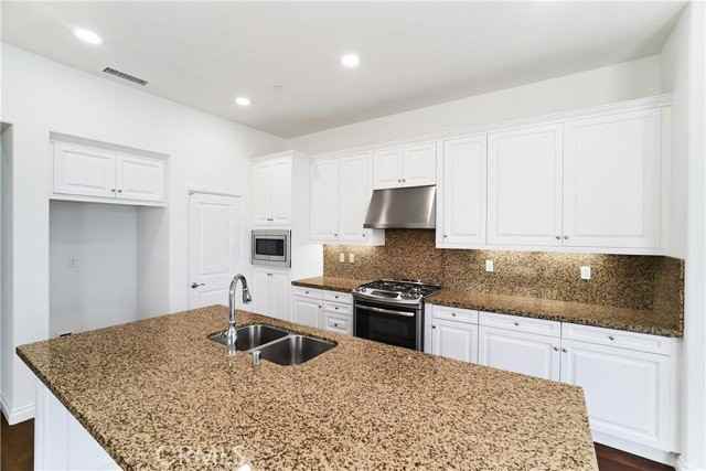 170 Cherrybrook Ln - Photo 3 of 8