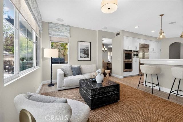 11 Bellevue - Photo 2 of 8