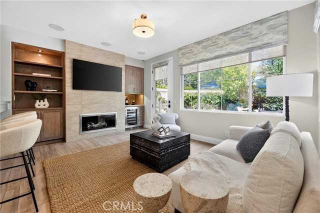 11 Bellevue - Photo 7 of 8