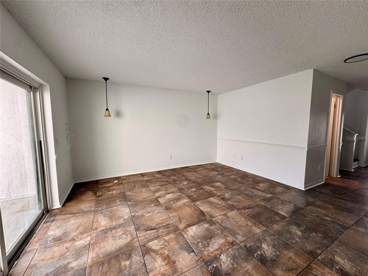 2618 Upsandown St - Photo 6 of 13