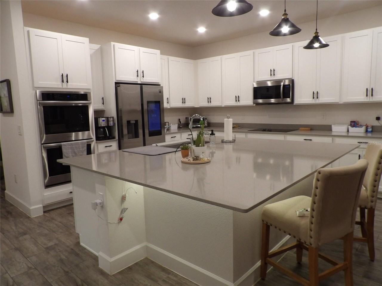 17896 Passionflower Cir - Photo 2 of 36