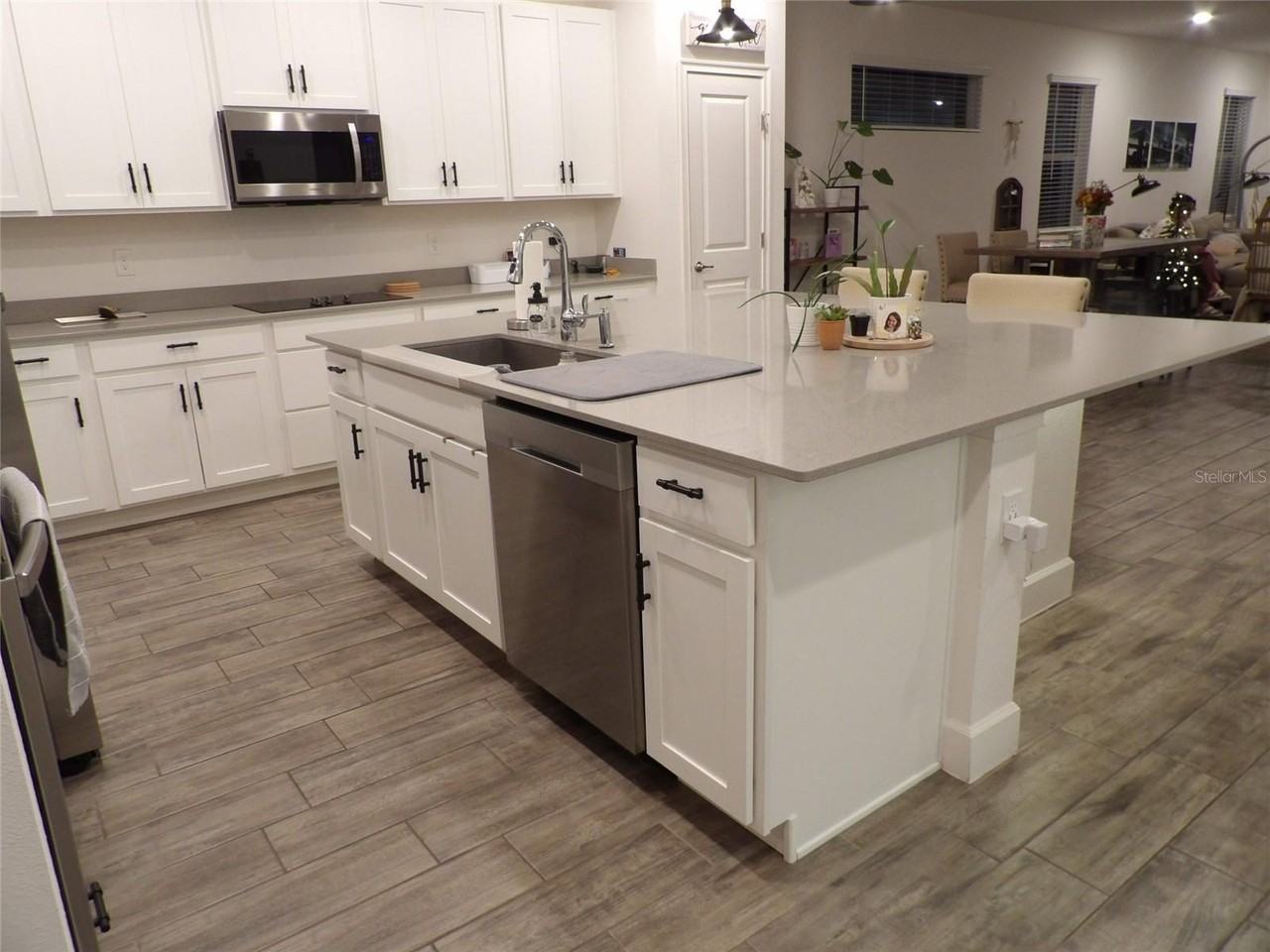 17896 Passionflower Cir - Photo 3 of 36