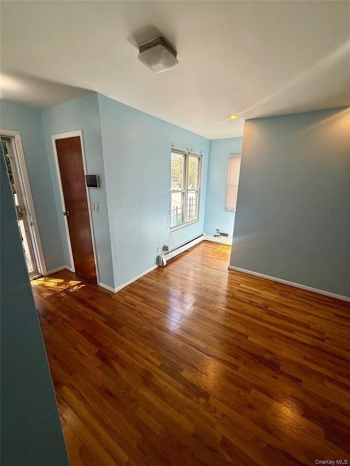 17823 146th Dr - Photo 3 of 8