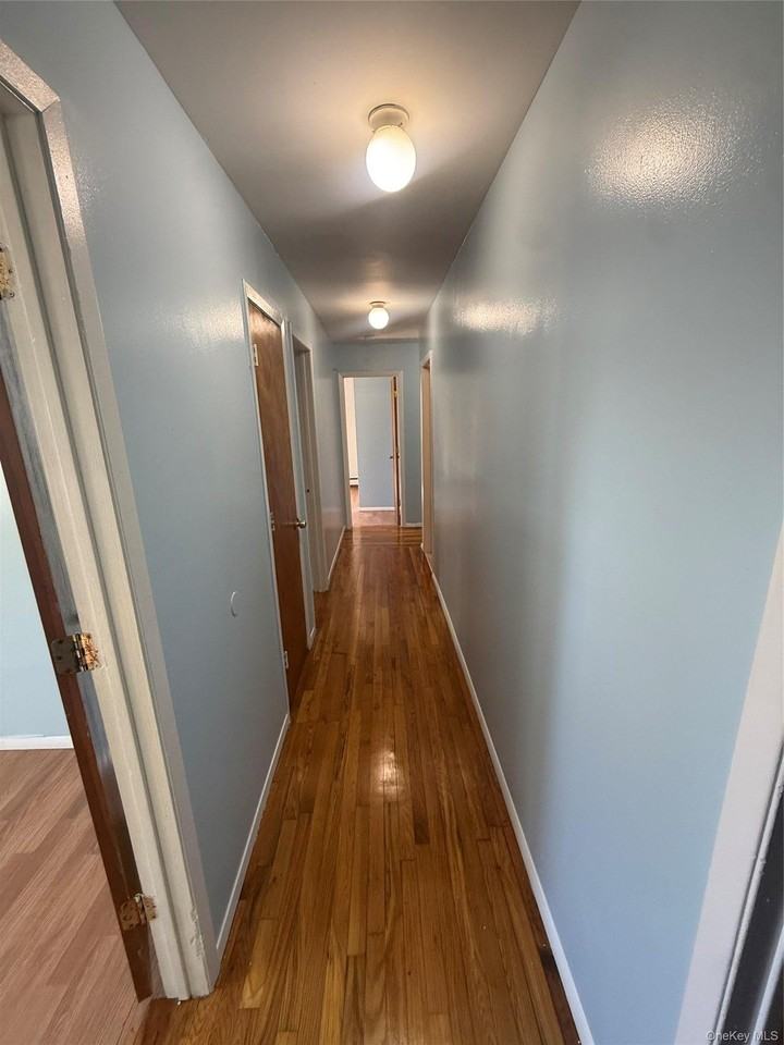 17823 146th Dr - Photo 5 of 8