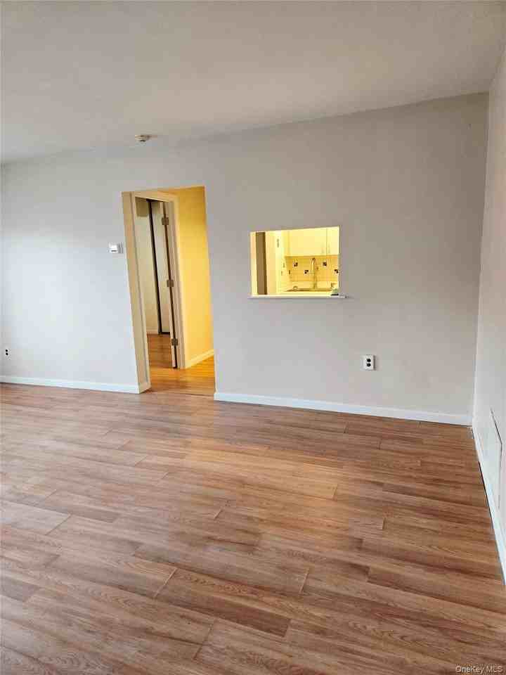 7 Boulder Ct #7 - Photo 4 of 27