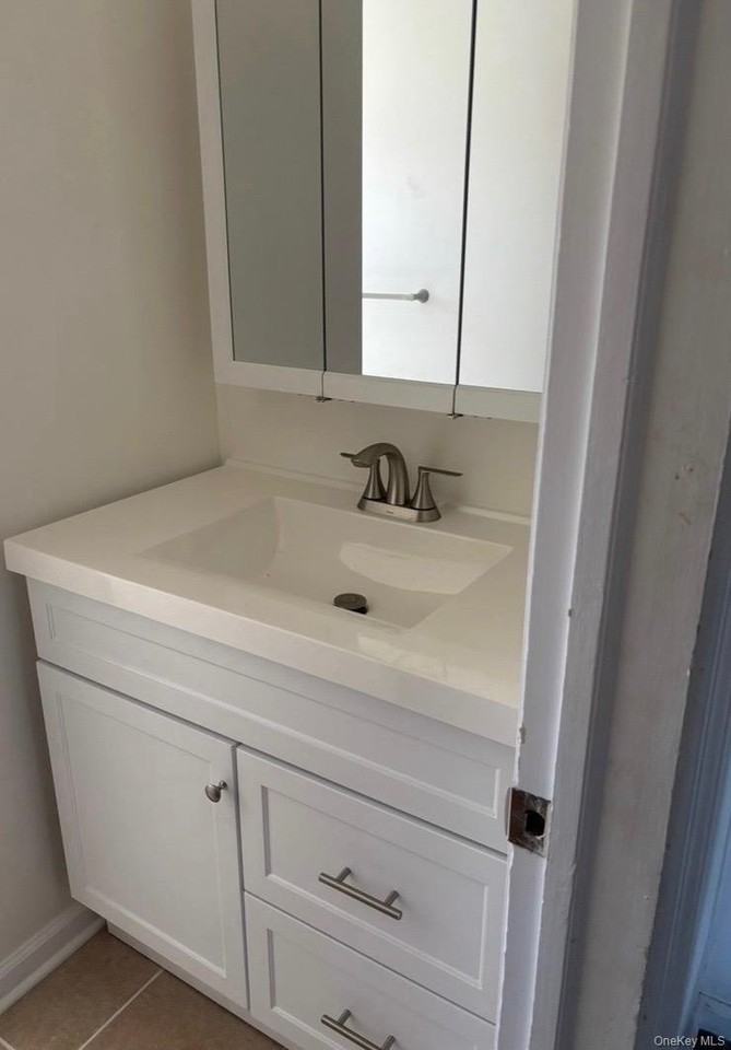 10 Rockland Ave - Photo 2 of 7