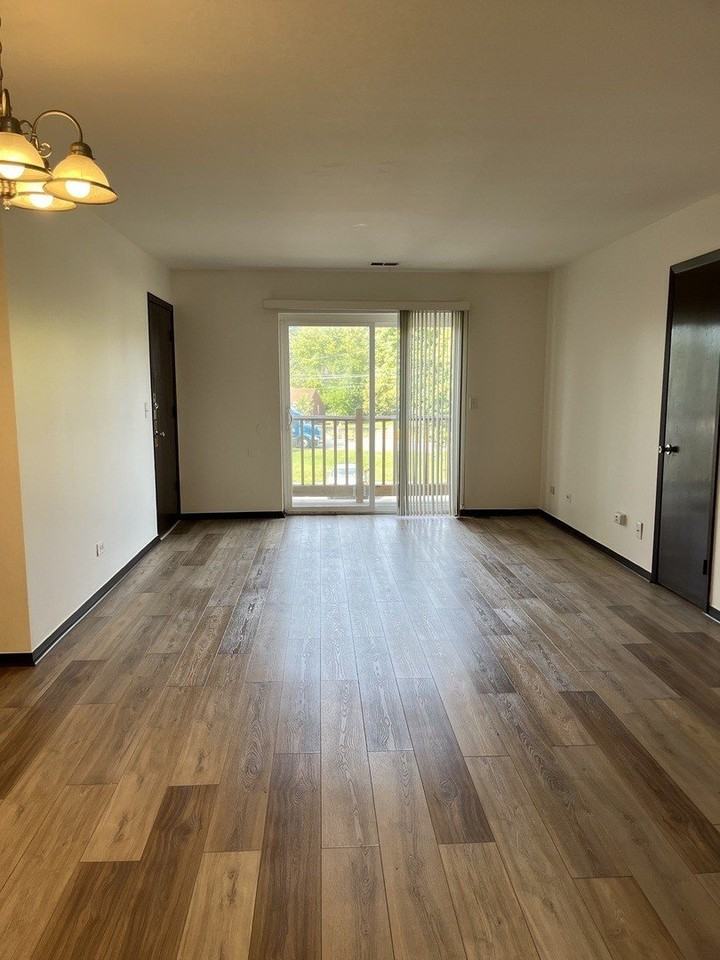 1781 Rand Rd #2A - Photo 2 of 11