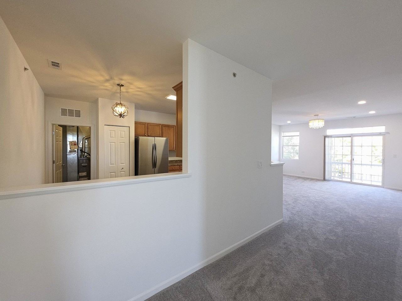 10201 Camden Ln - Photo 6 of 29