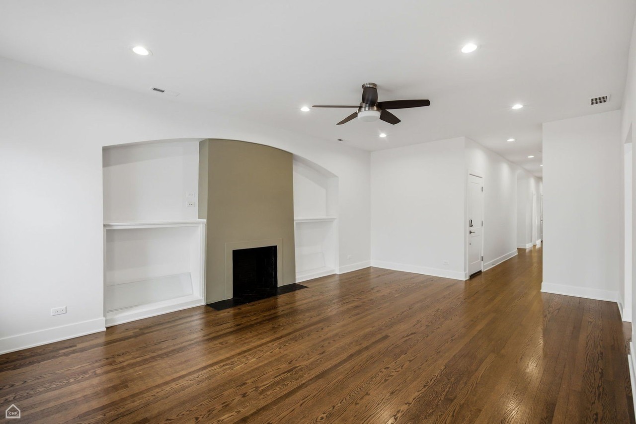 6914 N Sheridan Rd #2 - Photo 4 of 38