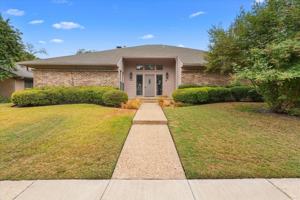 featured image of 6620 Robin Willow Ct