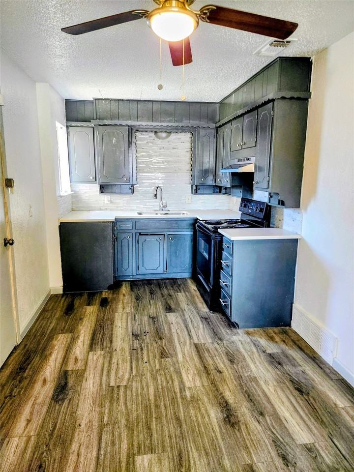 3712 Saint Louis Ave - Photo 4 of 14