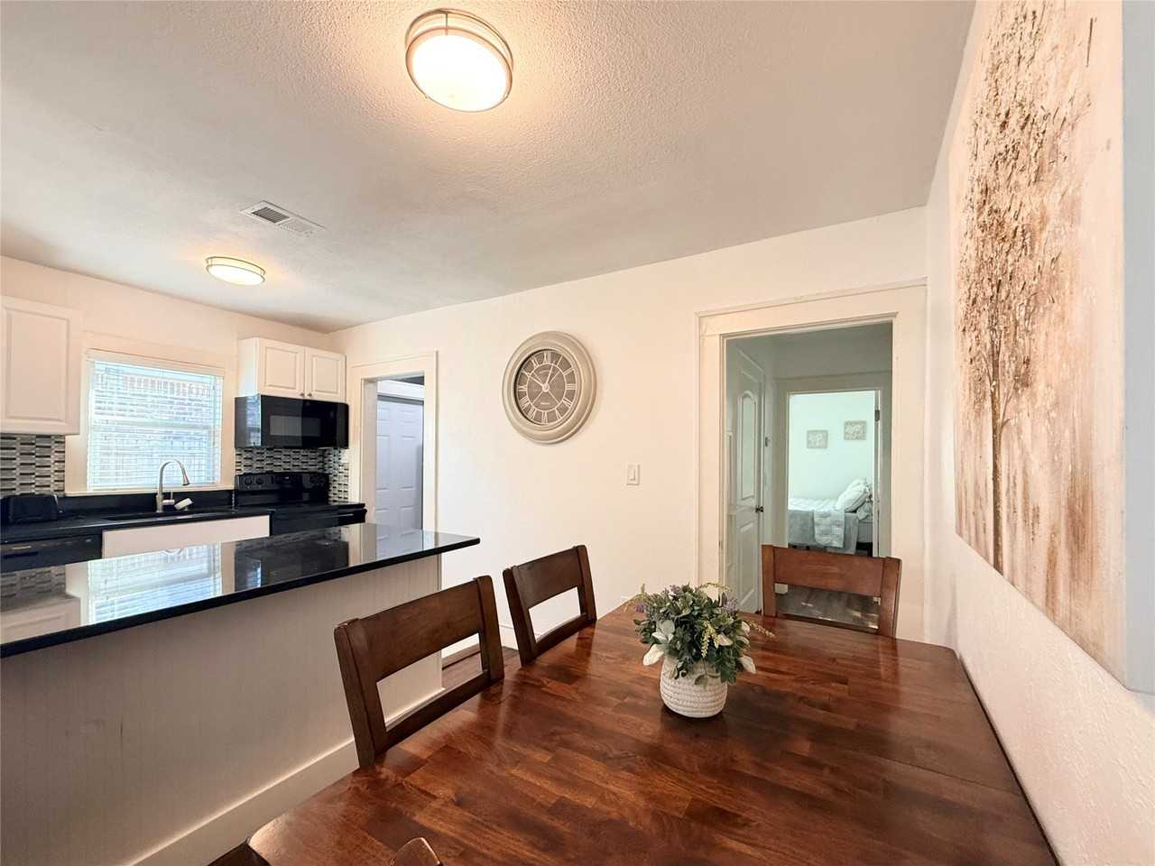 3114 Frazier Ave - Photo 7 of 14