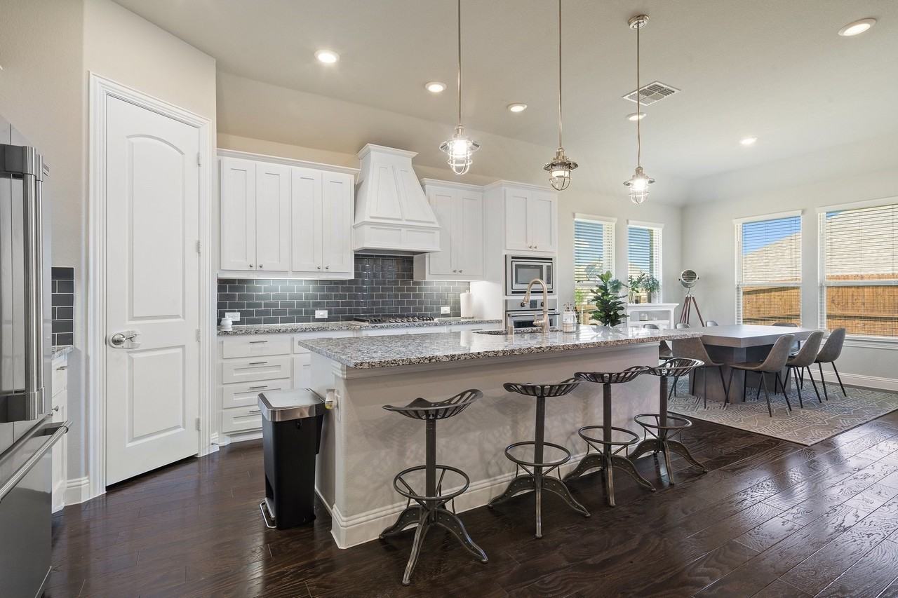 10912 Smithville Pl - Photo 5 of 21