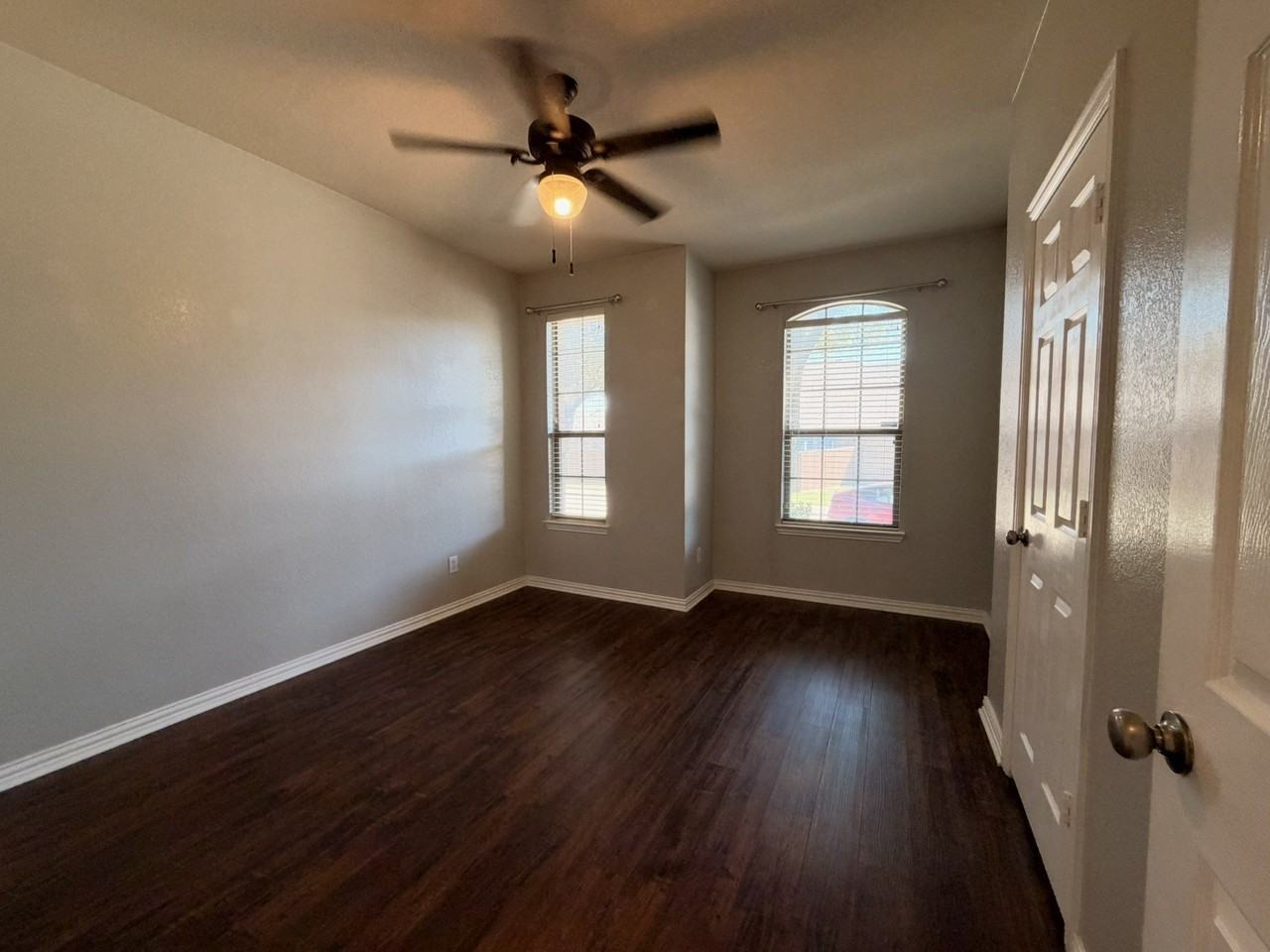 5016 Rushden Rd - Photo 6 of 28