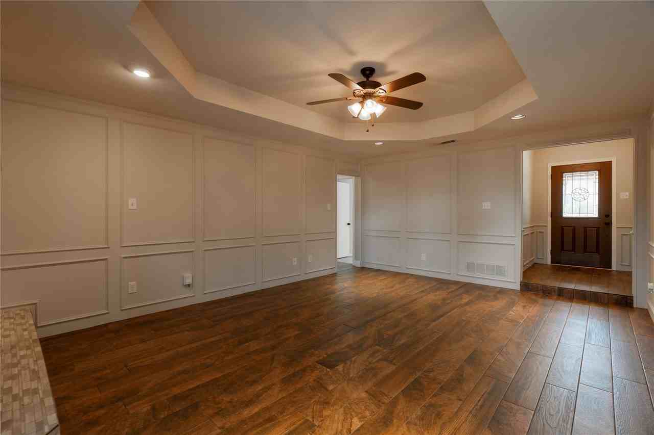 2617 Nantucket Ct - Photo 5 of 26