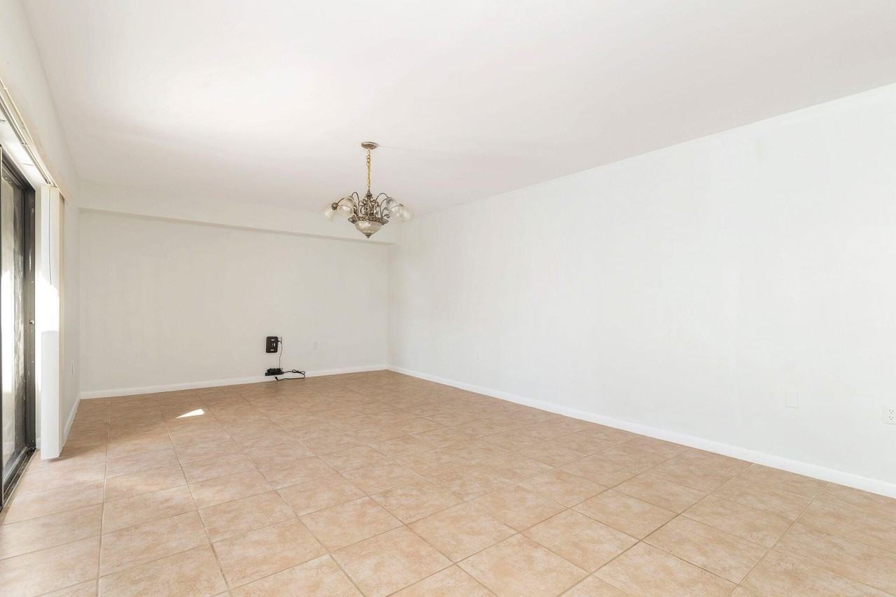 1419 14th Ct - Photo 7 of 25