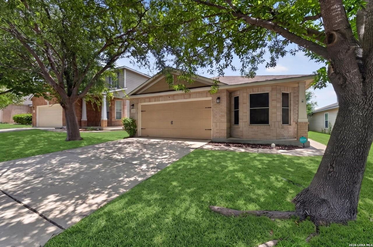 6238 Parsley Hl - Photo 3 of 30