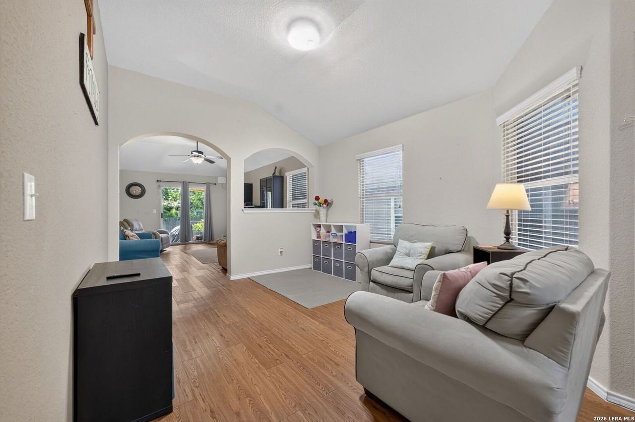 6238 Parsley Hl - Photo 7 of 30