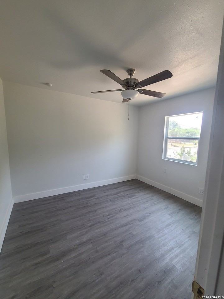 869 Crystal - Photo 4 of 6