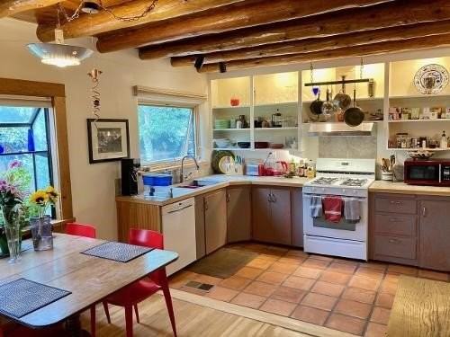 2039 Kiva Rd - Photo 4 of 14