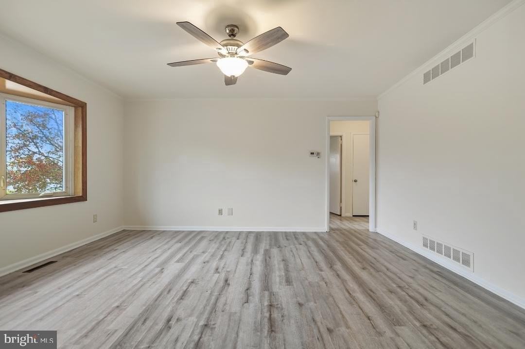 996 Boggs Dr - Photo 2 of 11