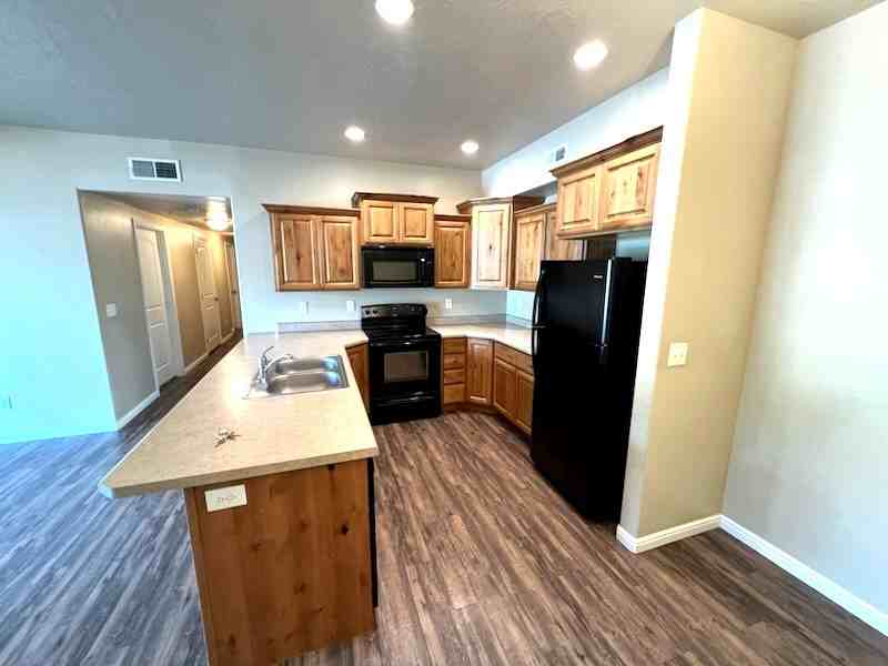 426 Wn St, #105 - Photo 7 of 13