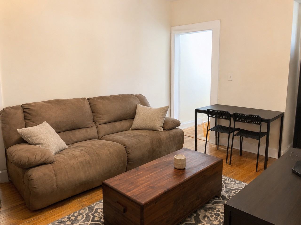 132 Oxford St #11 - Photo 3 of 6