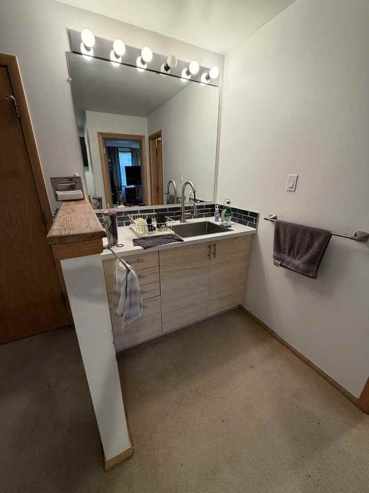 2572 Arosa Dr - Photo 6 of 8