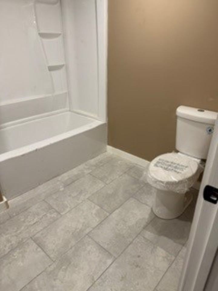 132 Congress Ave #2 - Photo 3 of 6