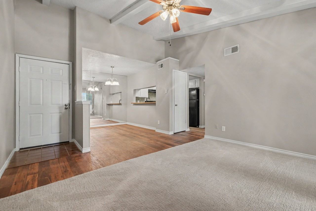 3607 W Northgate Dr #213 - Photo 2 of 21
