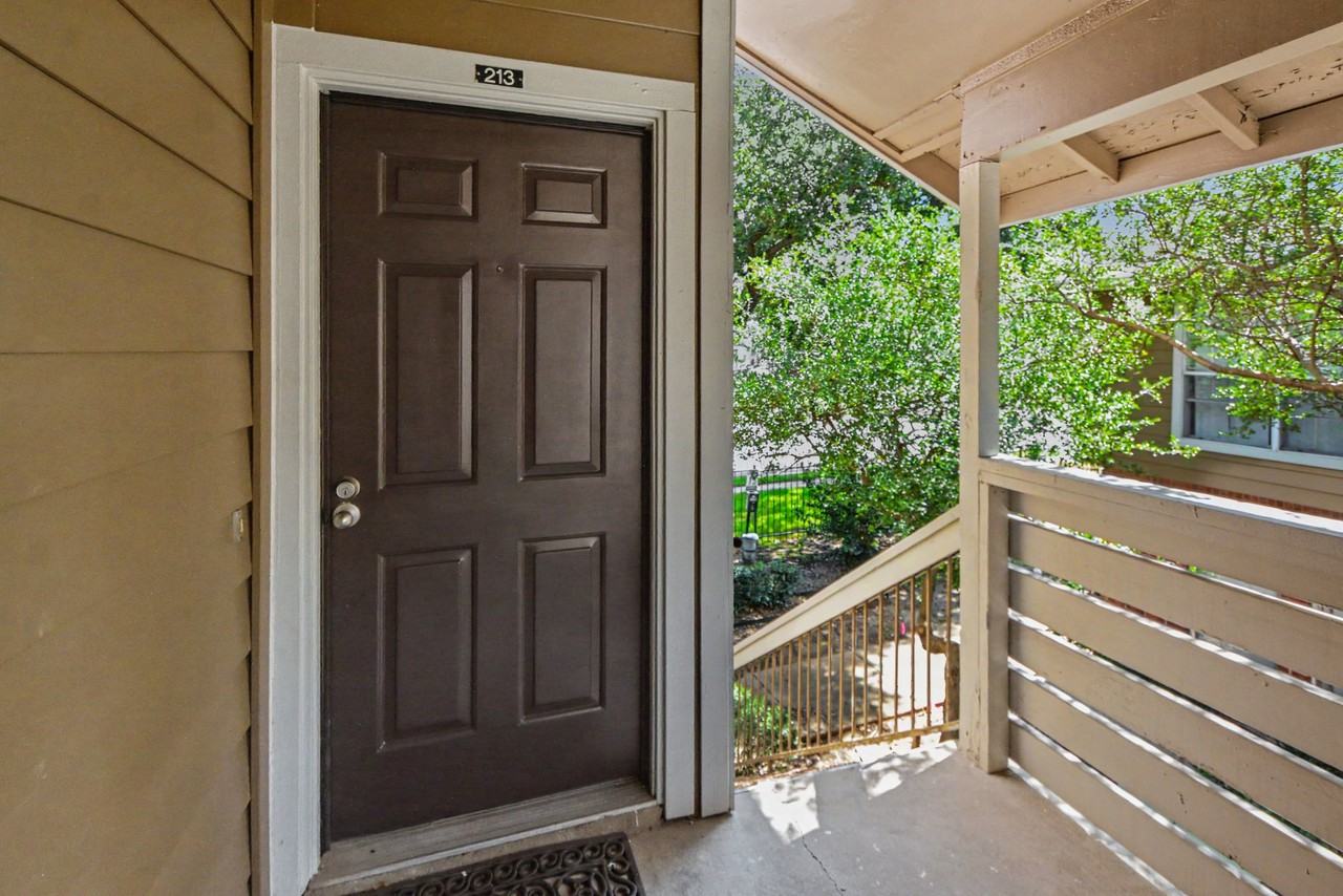 3607 W Northgate Dr #213 - Photo 4 of 21