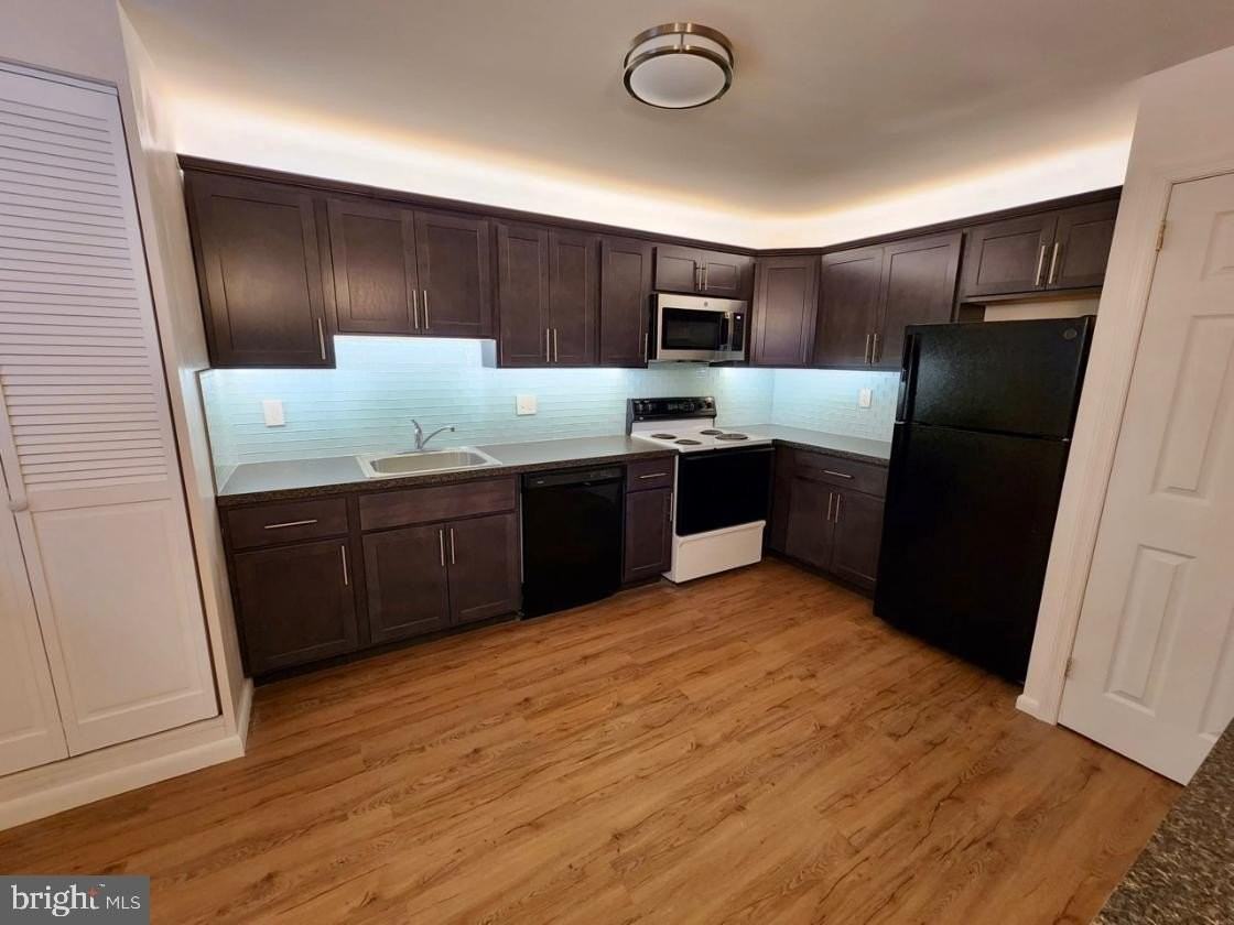 1069 Colwell Ln ## 2 - Photo 5 of 9