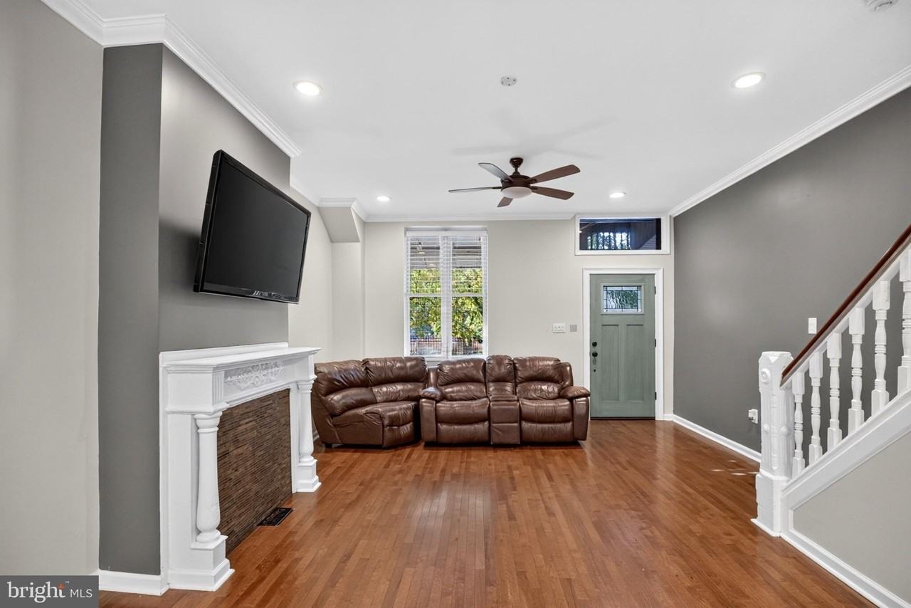 4145 Cambridge St - Photo 5 of 13