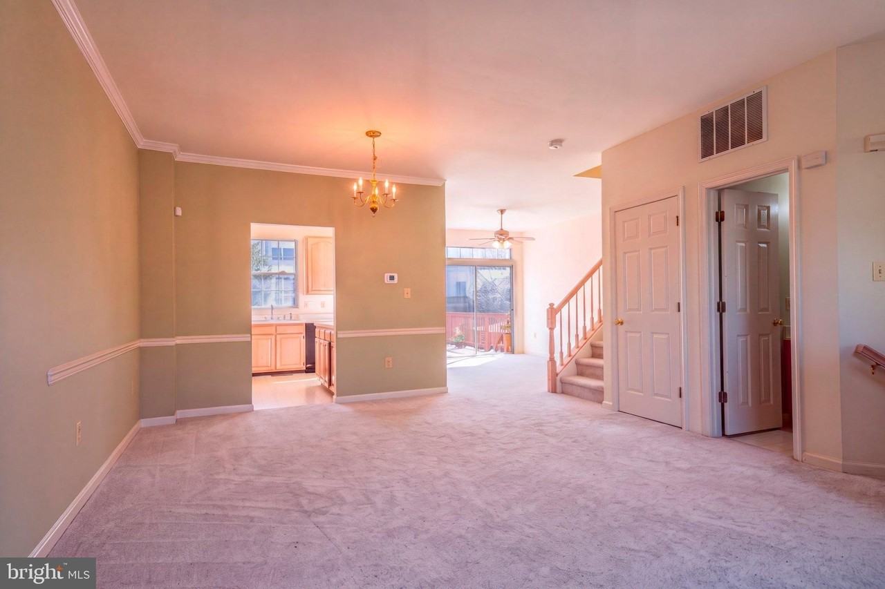 47679 Comer Sq - Photo 4 of 22