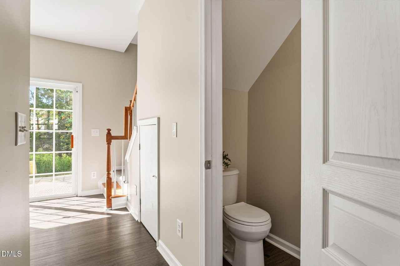 3565 Sugar Tree Pl - Photo 7 of 32