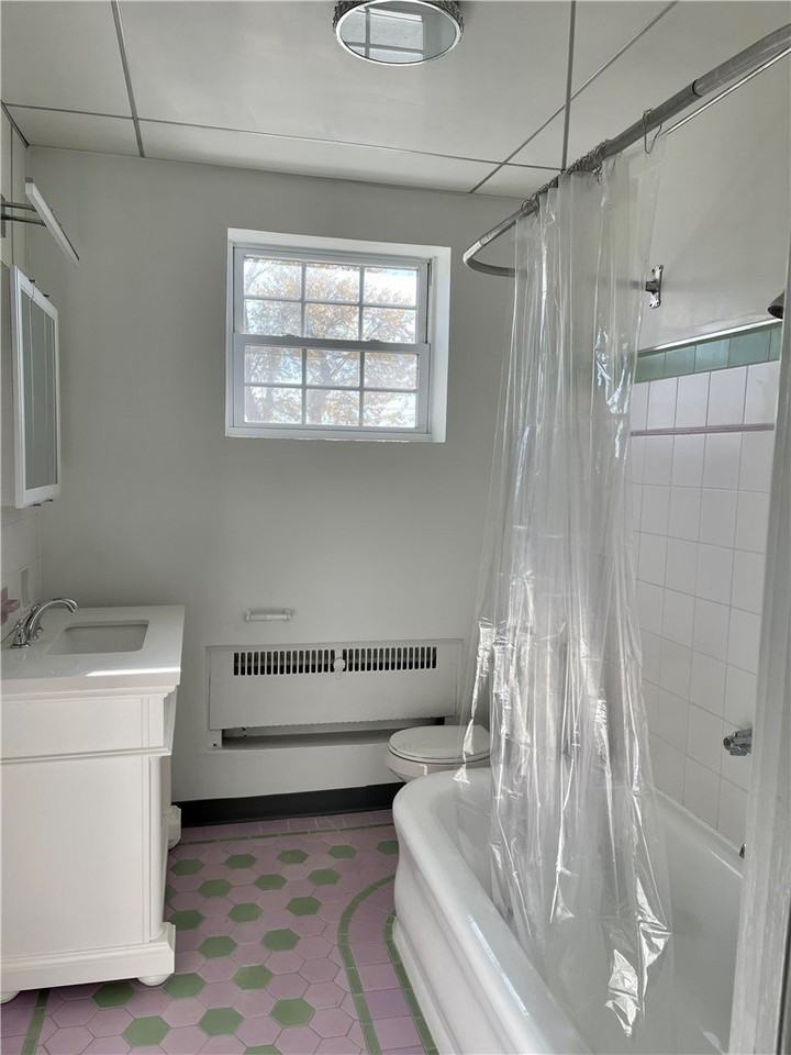 901 1st Ave - Photo 7 of 8