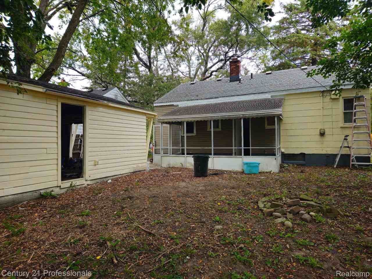 32147 Annapolis St - Photo 2 of 10