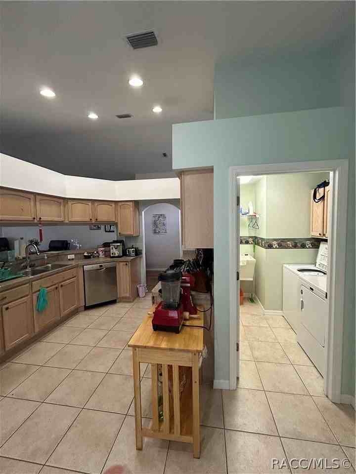 835 Pritchard Island Rd - Photo 2 of 17