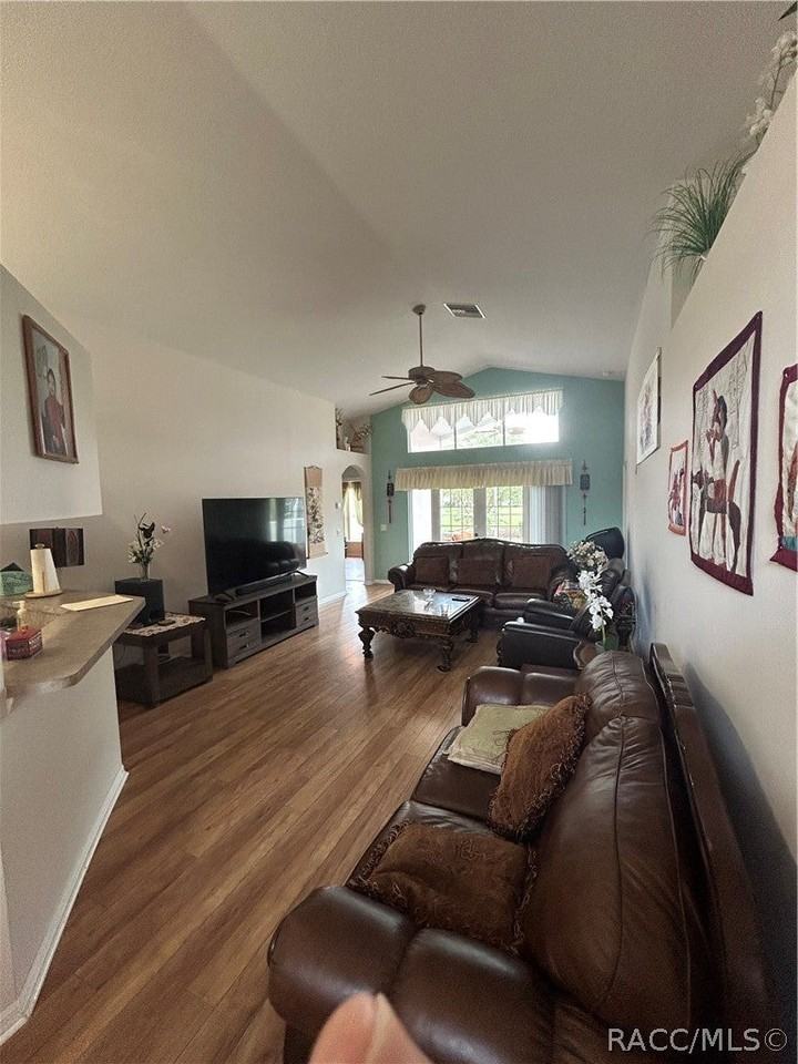 835 Pritchard Island Rd - Photo 7 of 17
