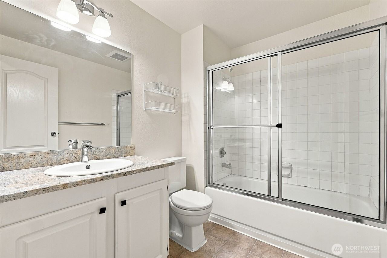 14405 Ne 32nd St - Photo 7 of 16