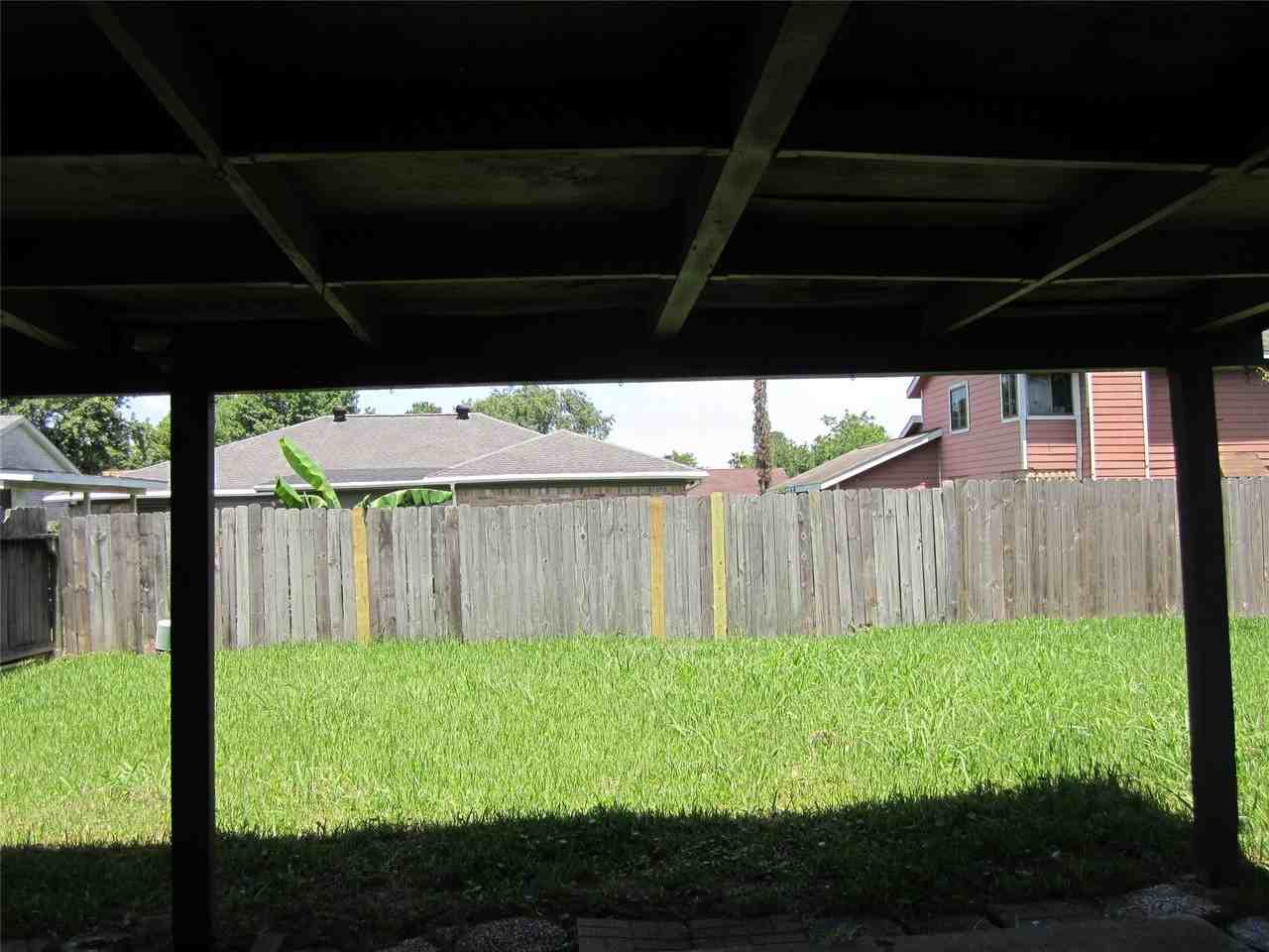 1142 Mossridge Dr - Photo 7 of 9