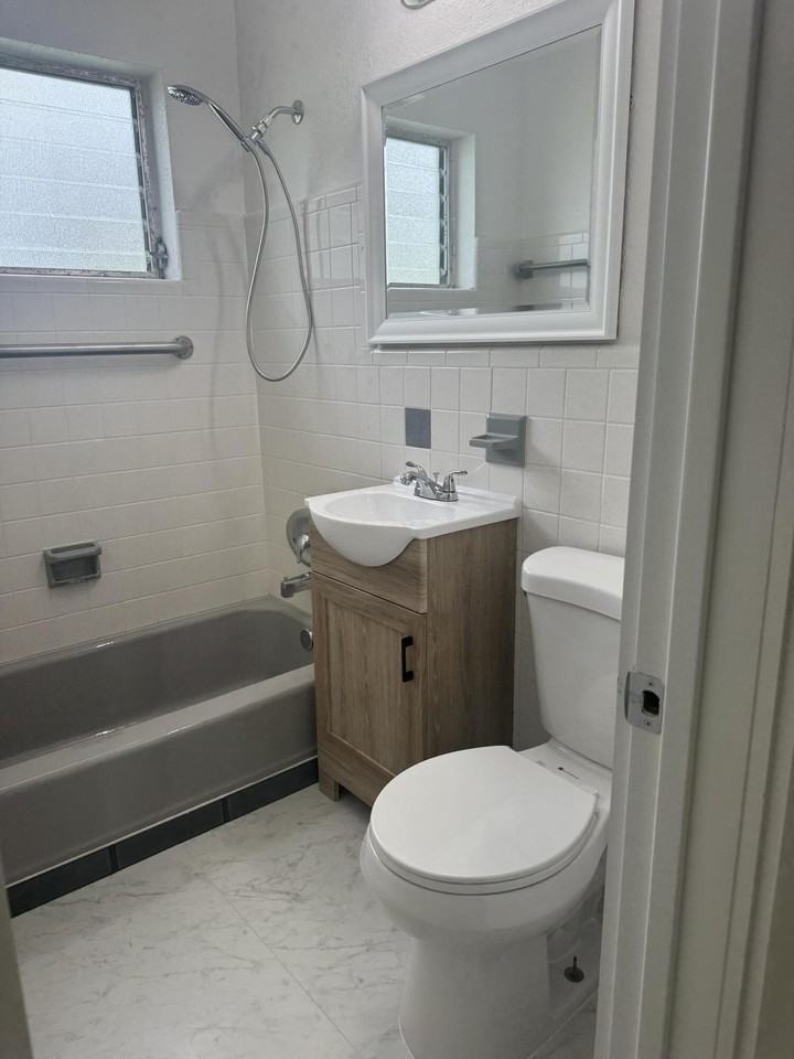141 Se Bonita Ct - Photo 6 of 13